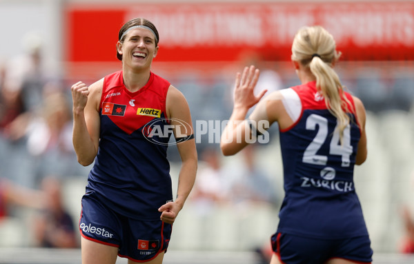 AFLW 2025 First Preliminary Final - North Melbourne v Melbourne - A-64852485