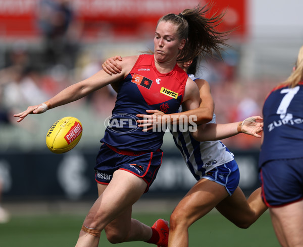 AFLW 2025 First Preliminary Final - North Melbourne v Melbourne - A-64854654