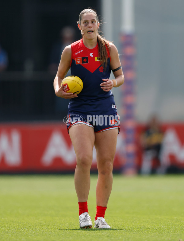 AFLW 2025 First Preliminary Final - North Melbourne v Melbourne - A-64854929