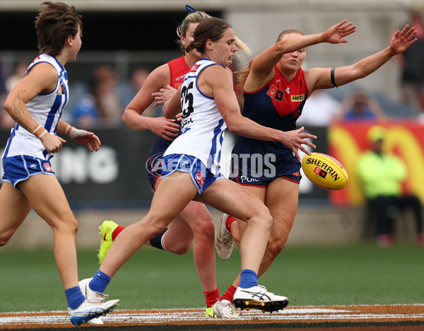 AFLW 2025 First Preliminary Final - North Melbourne v Melbourne - A-64859846
