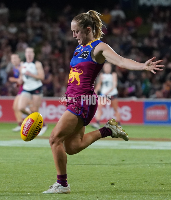 AFLW 2025 Second Preliminary Final - Brisbane v Carlton - A-64864876