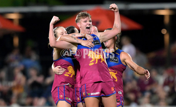 AFLW 2025 Second Preliminary Final - Brisbane v Carlton - A-64867150