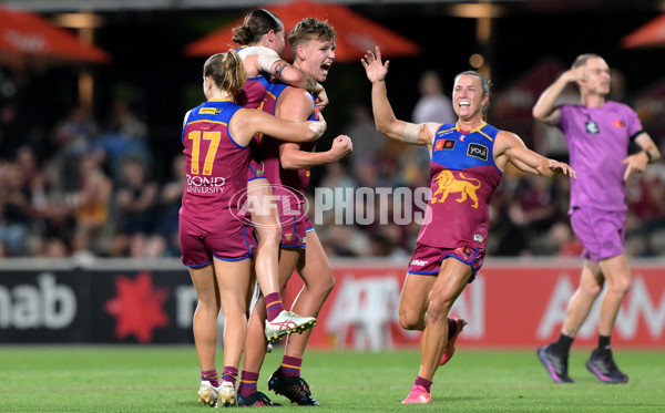 AFLW 2025 Second Preliminary Final - Brisbane v Carlton - A-64867198