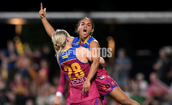 AFLW 2025 Second Preliminary Final - Brisbane v Carlton - A-64869779