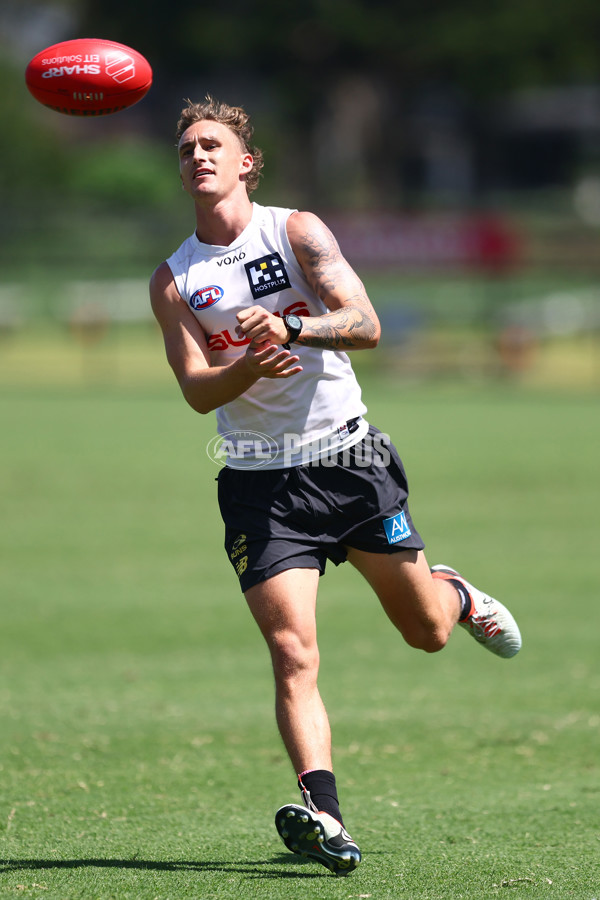 AFL 2025 Training - Gold Coast 011225 - A-64937848