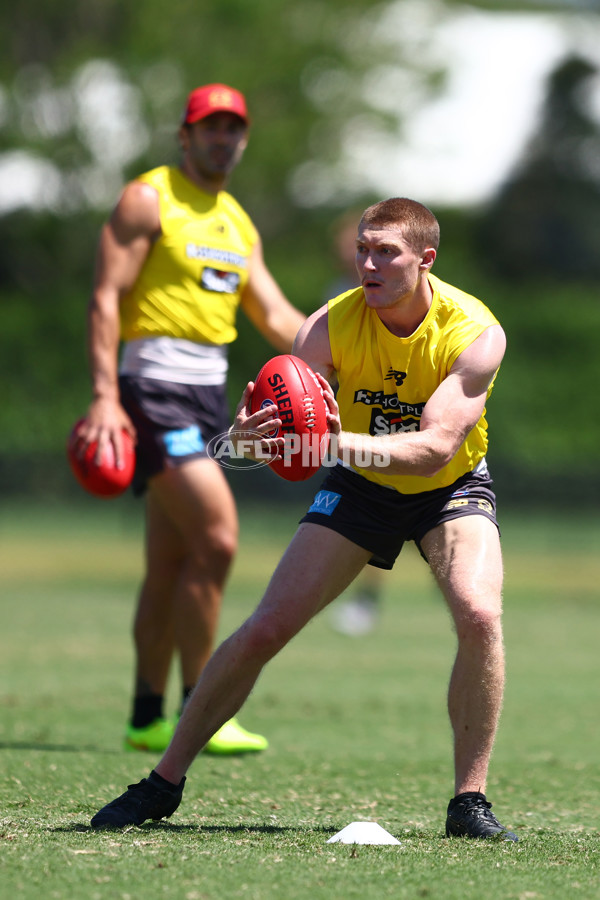 AFL 2025 Training - Gold Coast 011225 - A-64938174