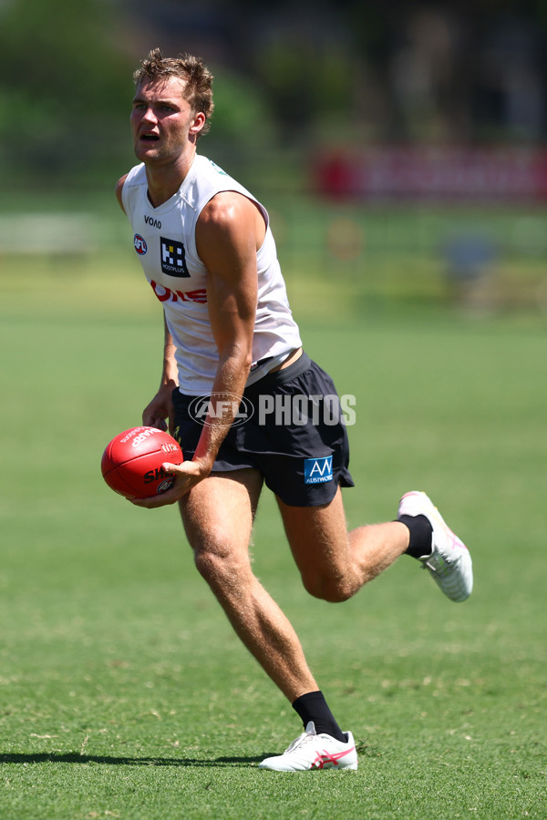 AFL 2025 Training - Gold Coast 011225 - A-64940892