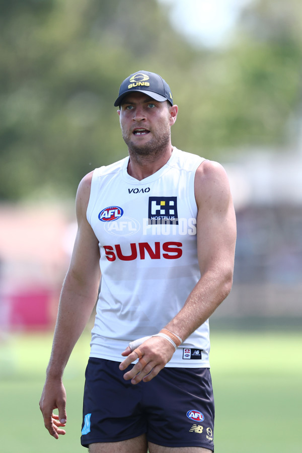 AFL 2025 Training - Gold Coast 011225 - A-64940912