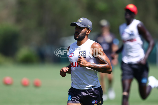 AFL 2025 Training - Gold Coast 011225 - A-64941204