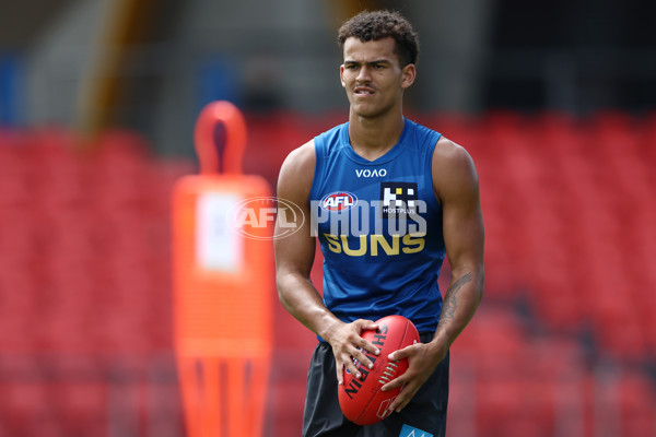 AFL 2026 Training - Gold Coast 270126 - A-65277283