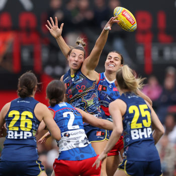 Adelaide V Western Bulldogs