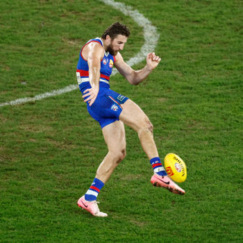 North Melbourne V Western Bulldogs