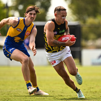 AFL 2025 Match Simulation - West Coast v Richmond