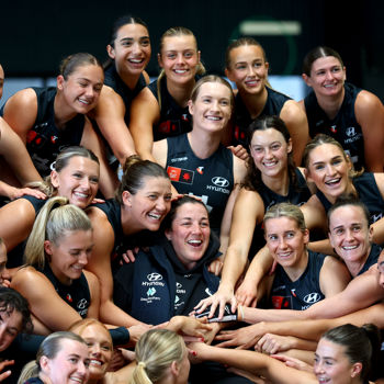 AFLW 2025 Media - Carlton Team Photo Day