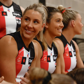AFLW 2025 Media - St Kilda Team Photo Day