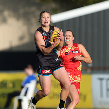 AFLW 2025 Round 03 - Yartapuulti v Gold Coast
